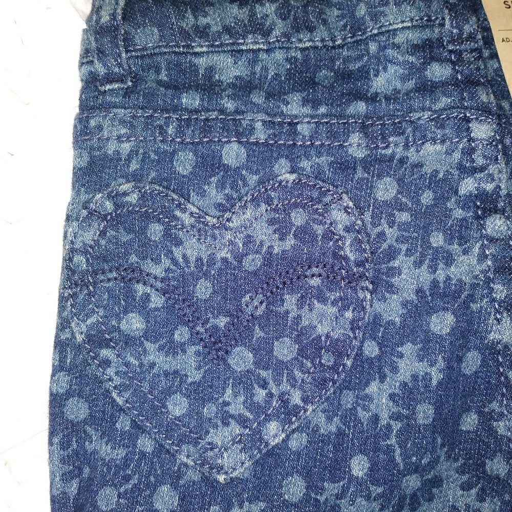 Levi's girls short size 5 - Picture 3 of 4